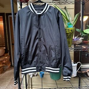 GOODFELLOW & CO 
Men’s black with white trim Bomber jacket size Medium